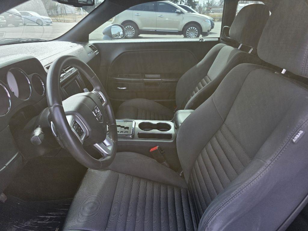 Dodge Challenger  2013