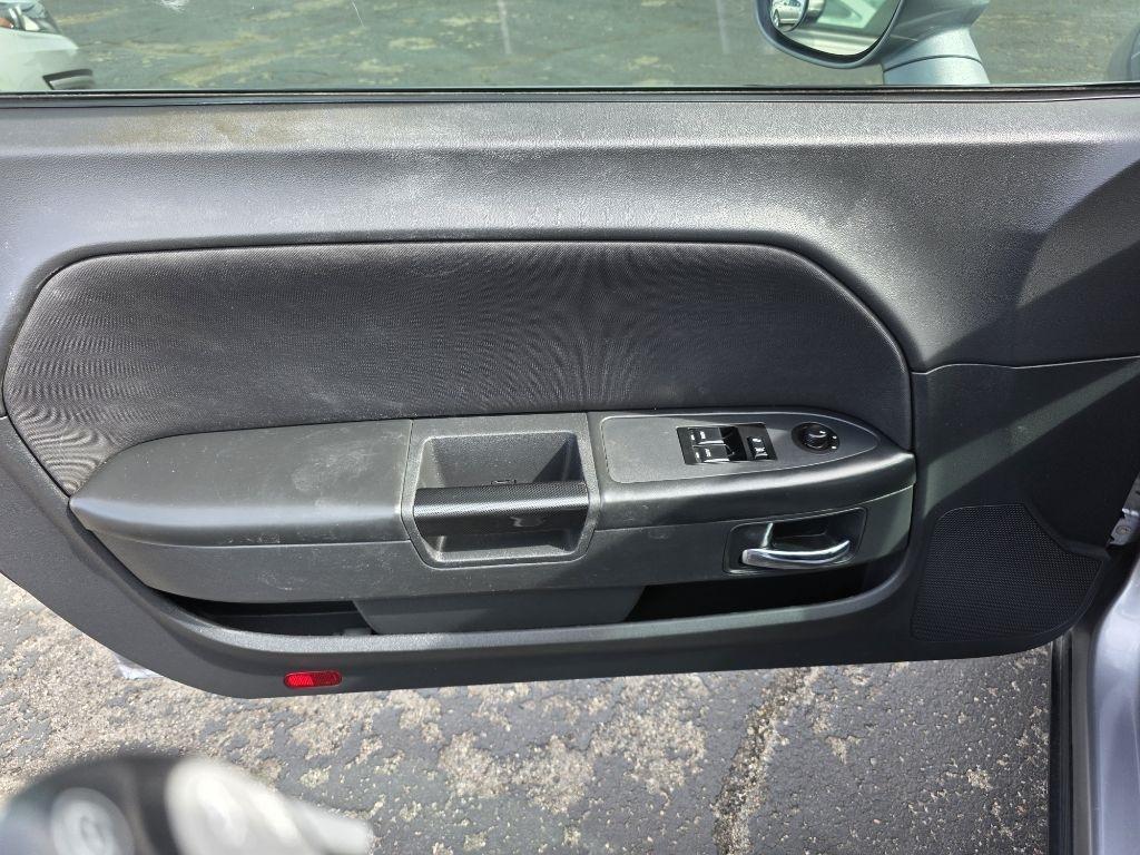 Dodge Challenger  2013