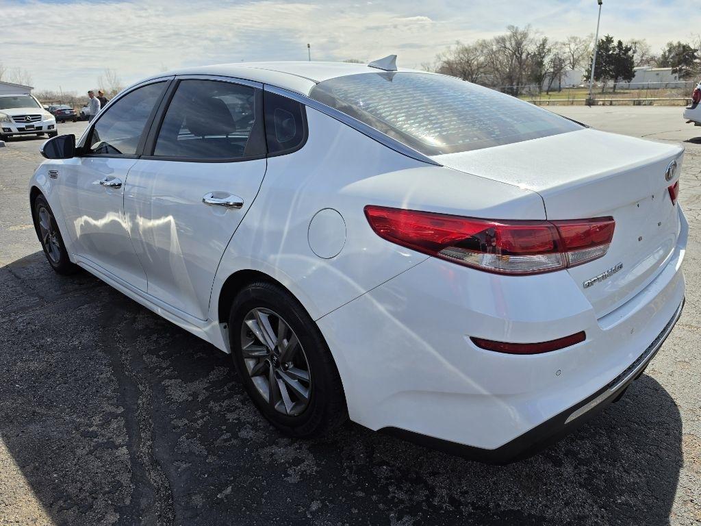 Kia Optima  2020