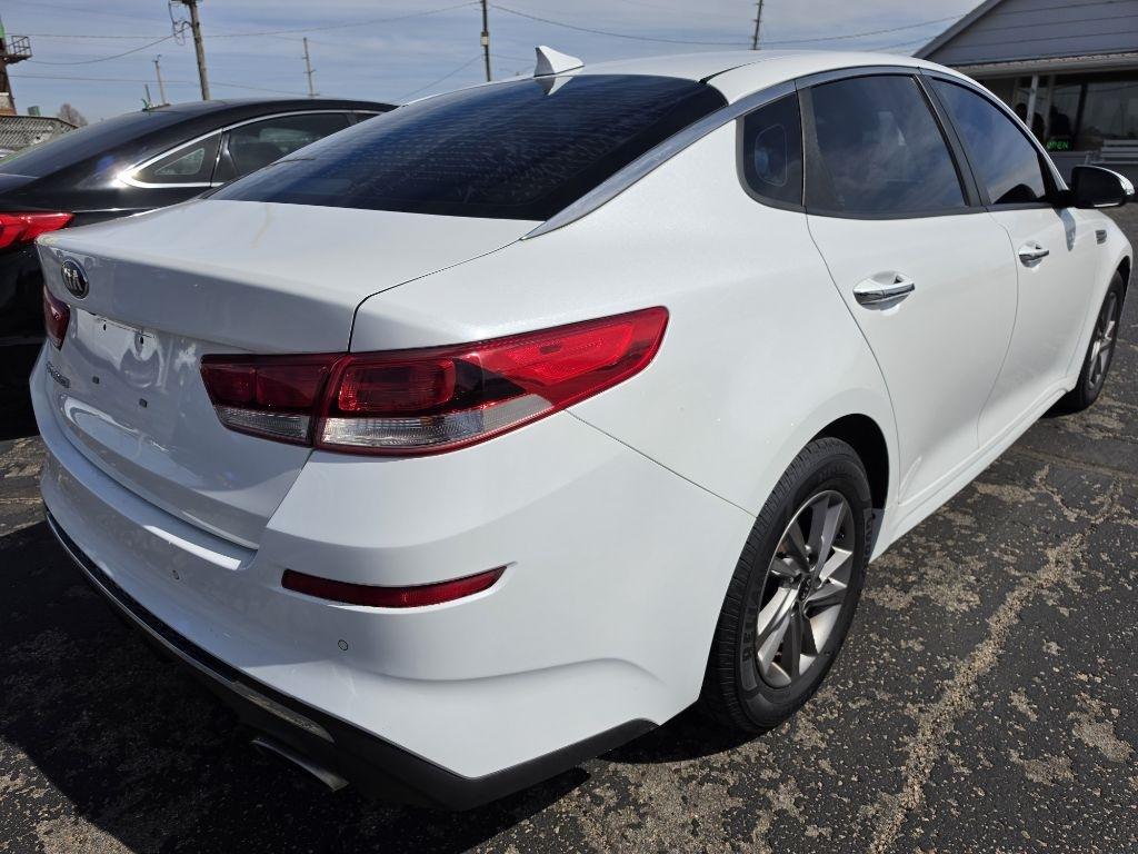 Kia Optima  2020