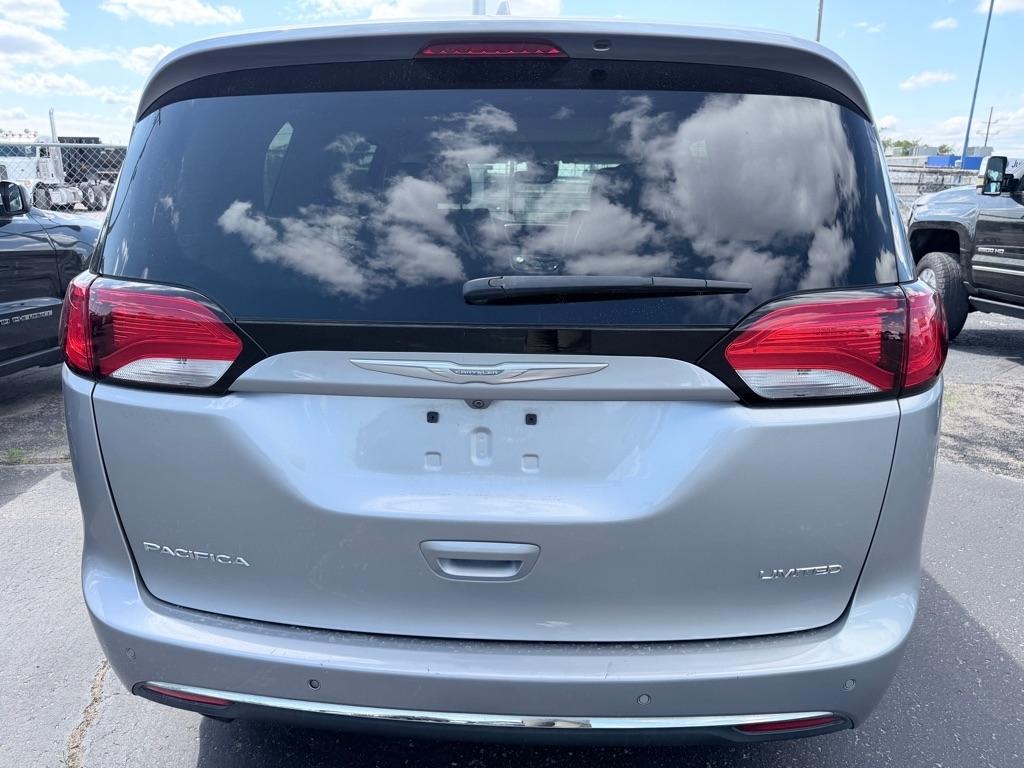 Chrysler Pacifica  2018