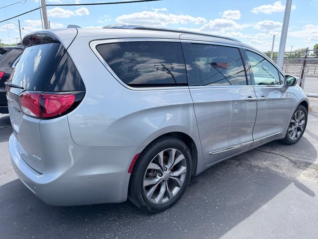 Chrysler Pacifica  2018
