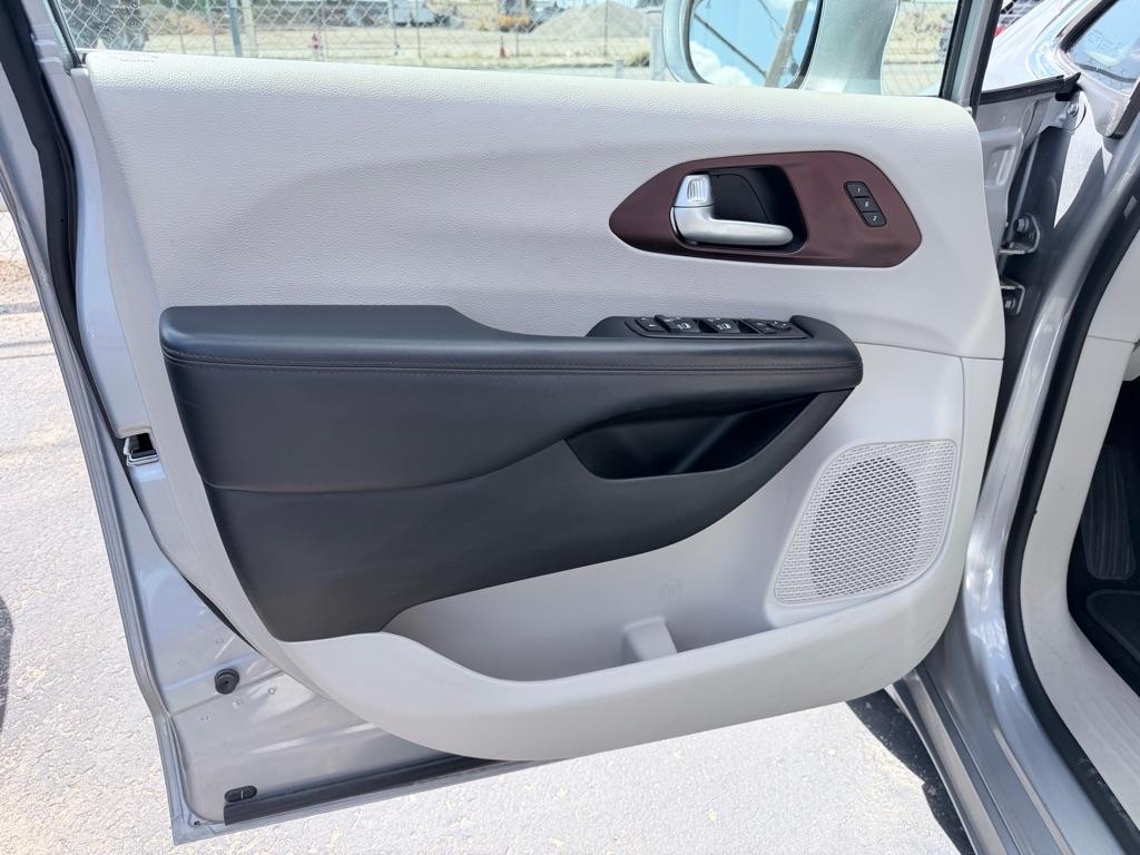 Chrysler Pacifica  2018