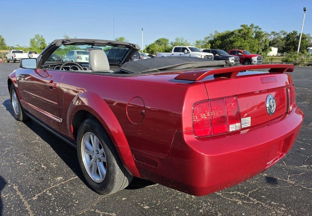 Ford Mustang  2008