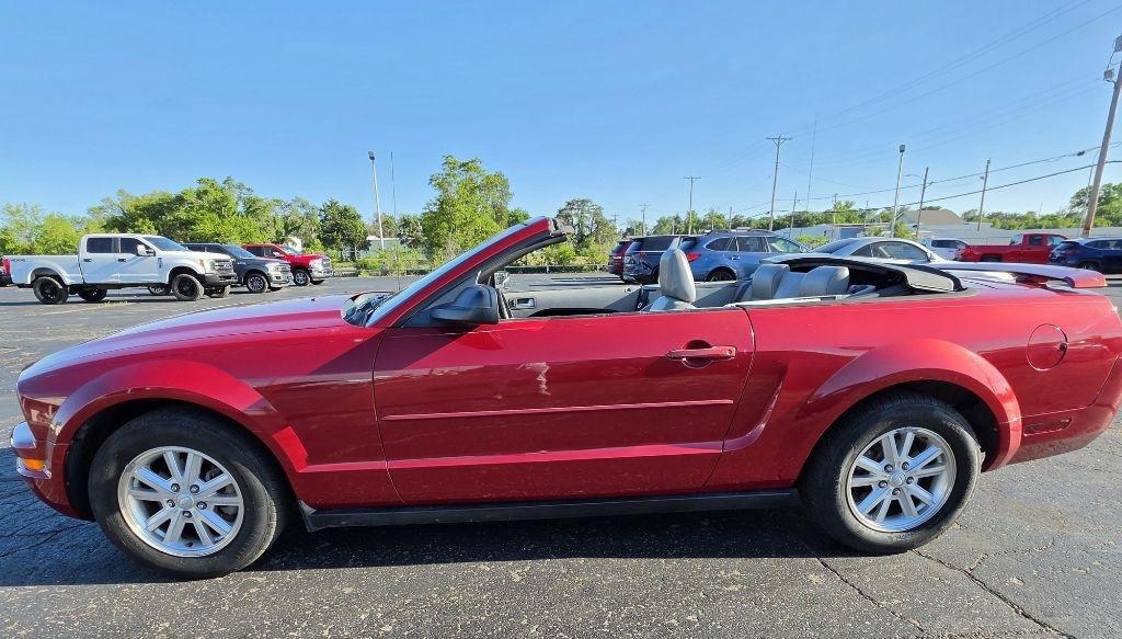 Ford Mustang  2008
