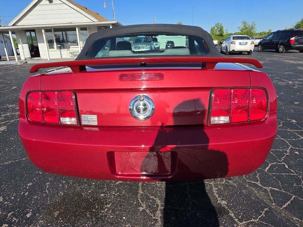 Ford Mustang  2008