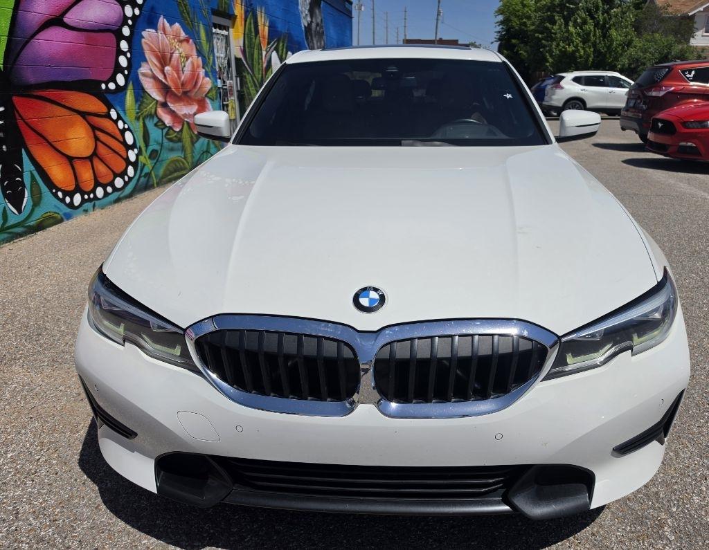 BMW 3-Series  2021