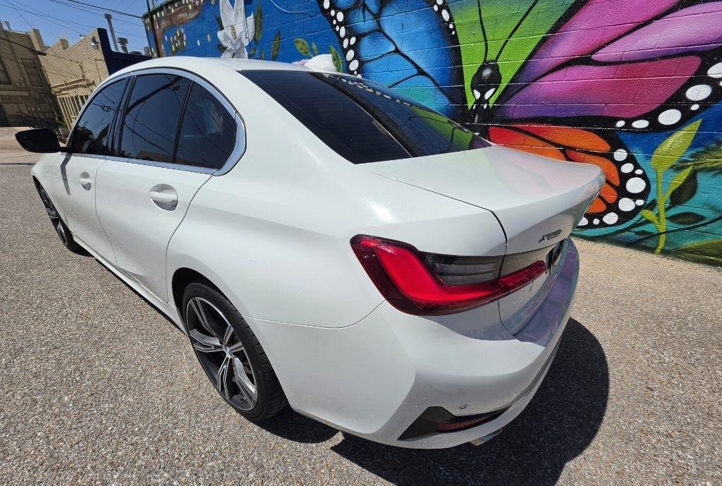 BMW 3-Series  2021