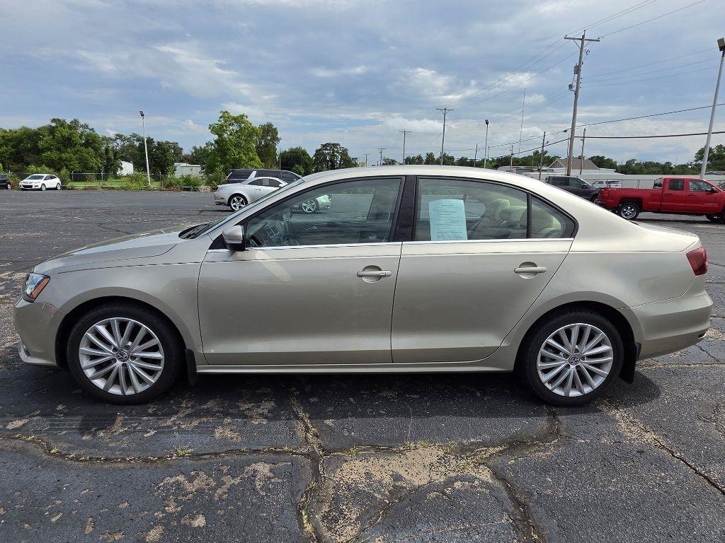Volkswagen Jetta  2016