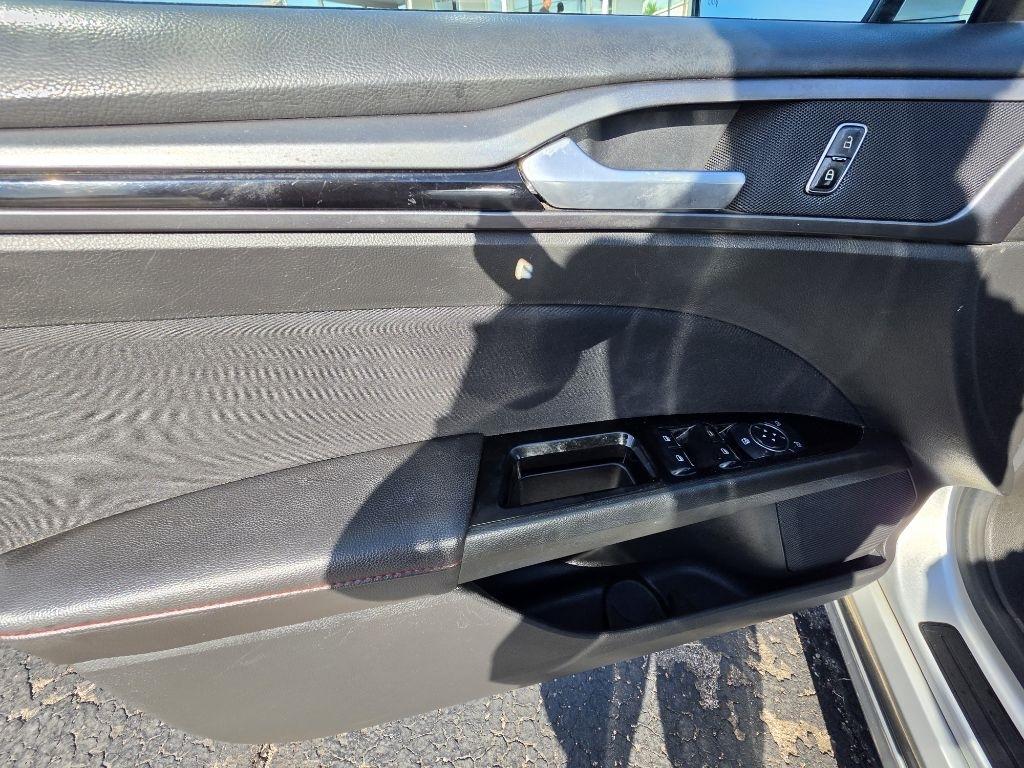 Ford Fusion  2013