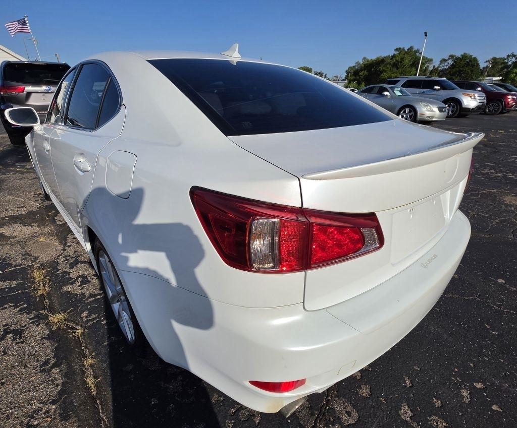 Lexus IS  2012