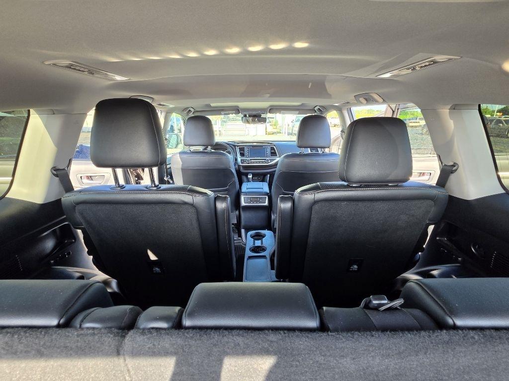 Toyota Highlander Hybrid  2019