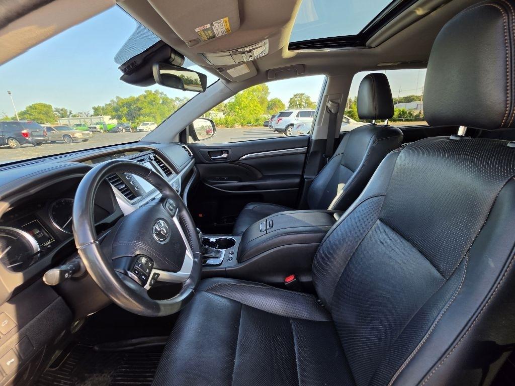 Toyota Highlander Hybrid  2019