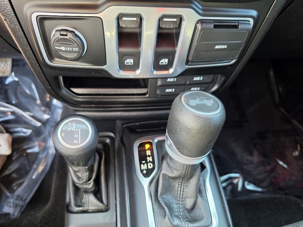 Jeep Wrangler  2021