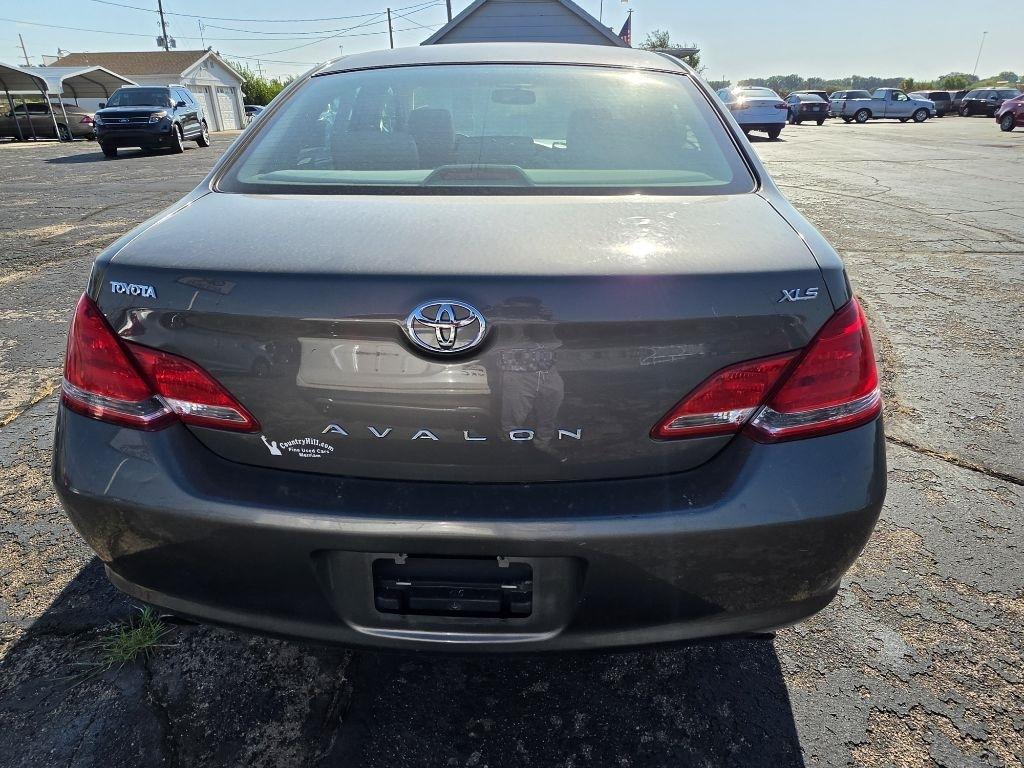 Toyota Avalon  2007