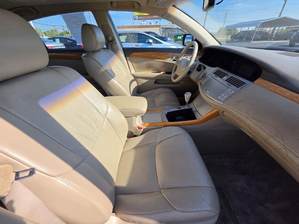 Toyota Avalon  2007