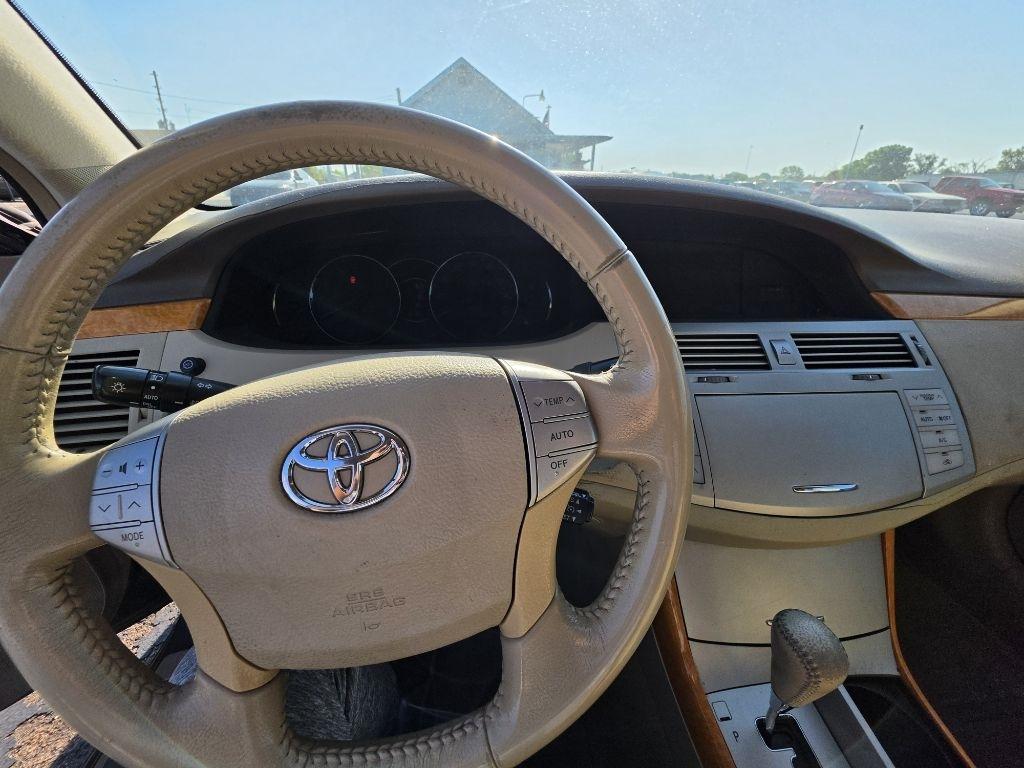 Toyota Avalon  2007