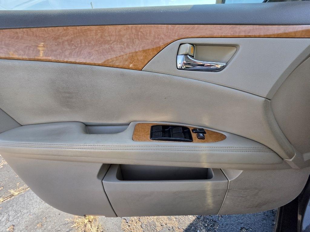 Toyota Avalon  2007