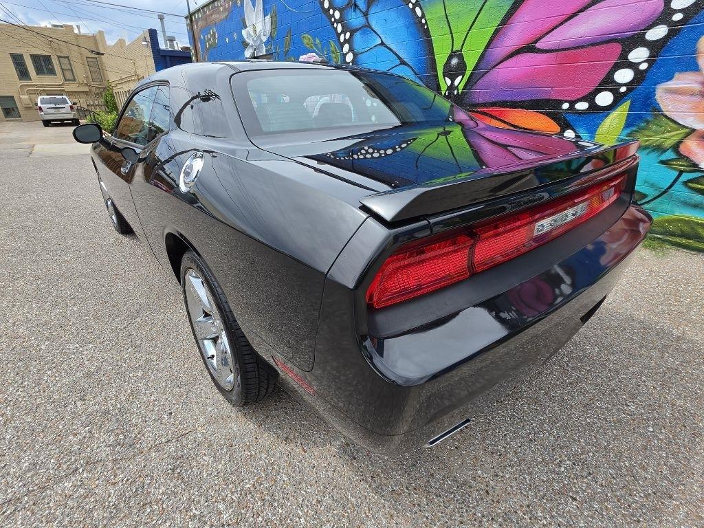 Dodge Challenger  2010