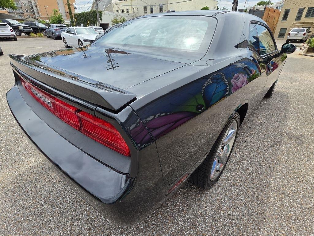 Dodge Challenger  2010