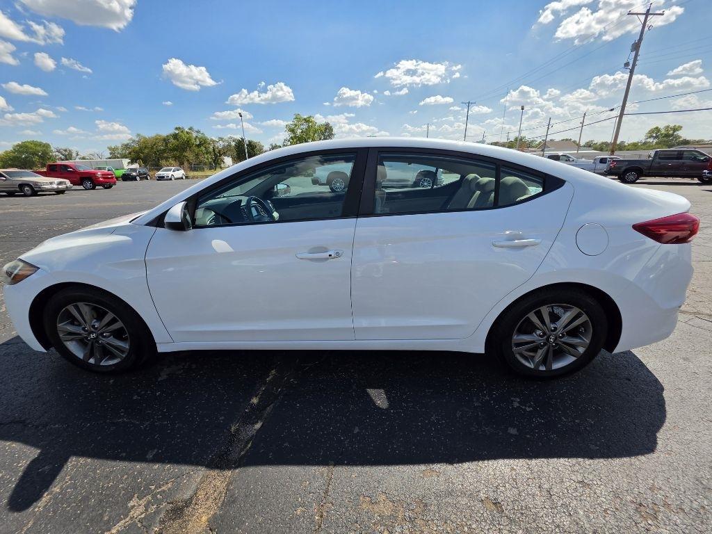 Hyundai Elantra  2017