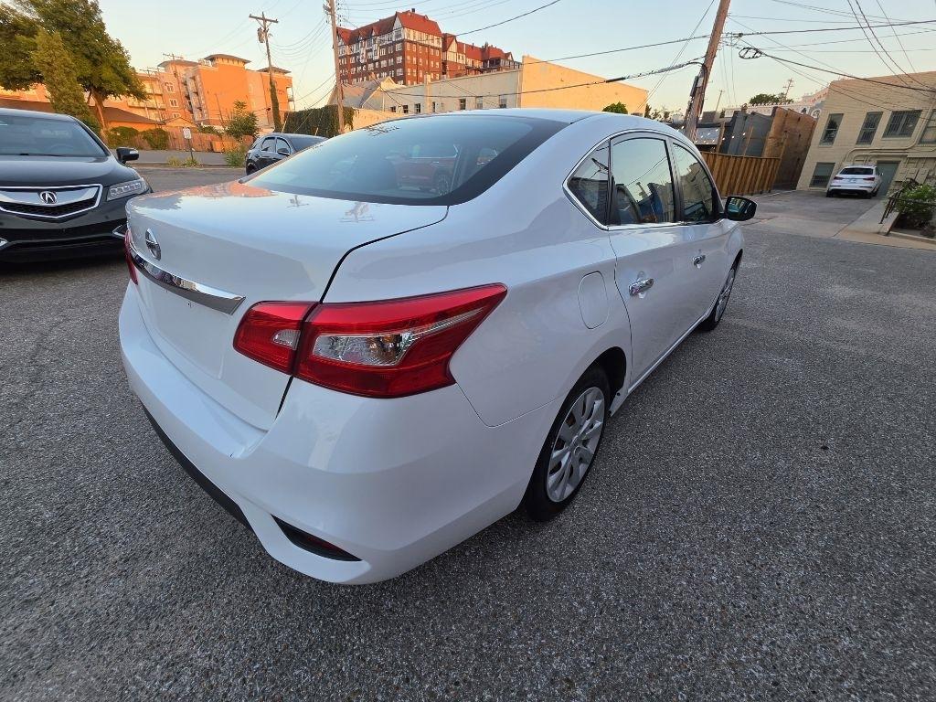 Nissan Sentra  2018
