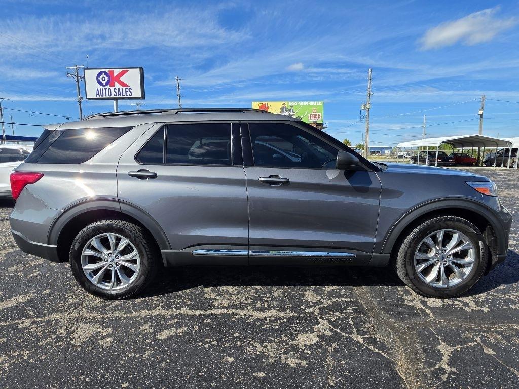 Ford Explorer photo 4