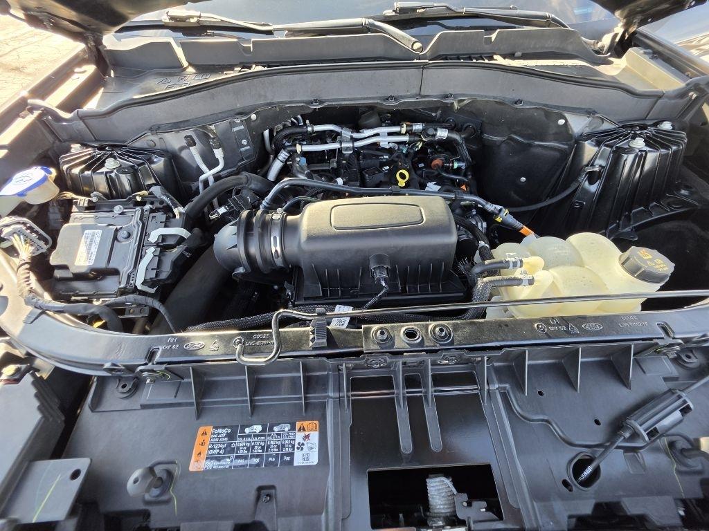 Ford Explorer photo 18