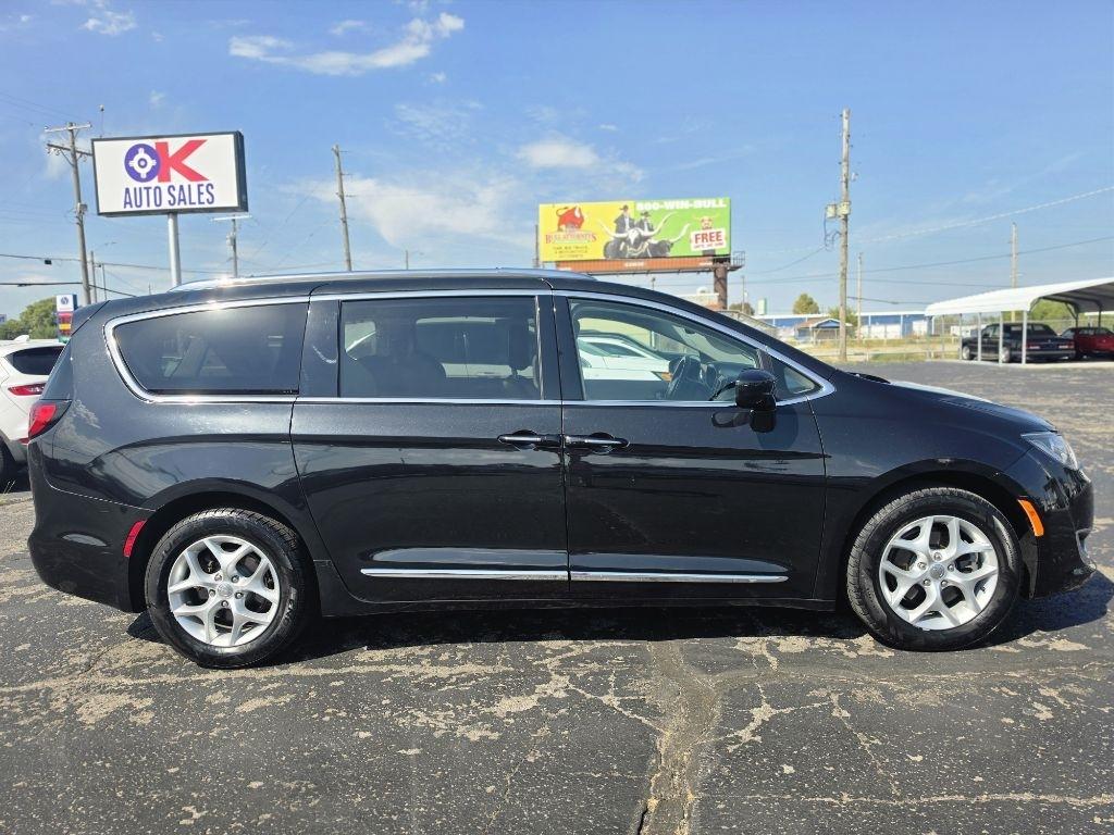 Chrysler Pacifica  2018