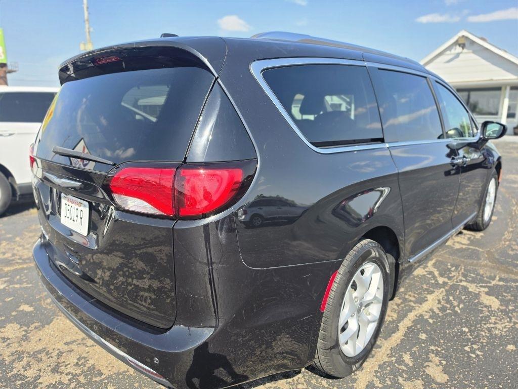 Chrysler Pacifica  2018