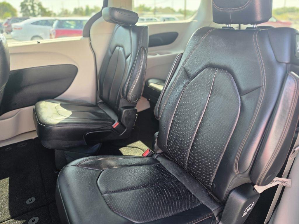Chrysler Pacifica  2018