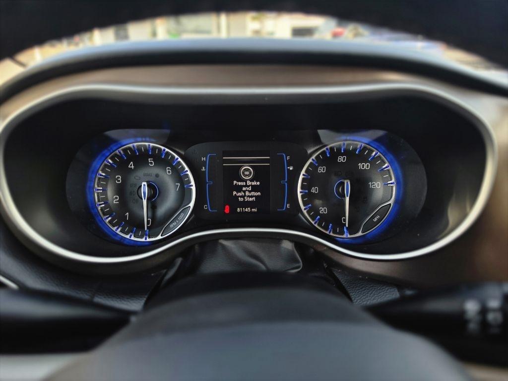 Chrysler Pacifica  2018
