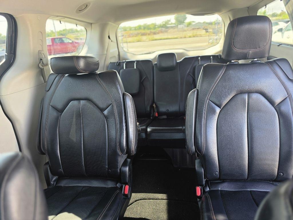 Chrysler Pacifica  2018