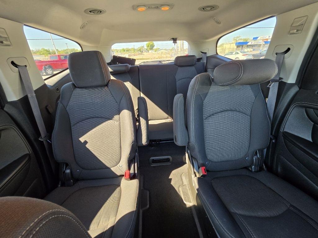 Chevrolet Traverse photo 13