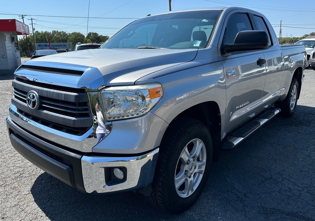 Toyota Tundra  2014