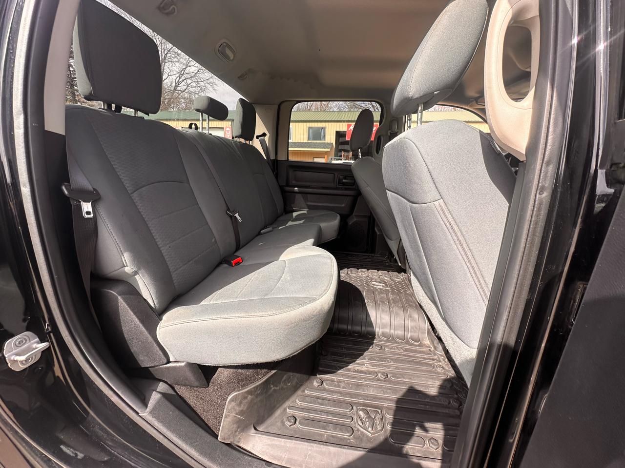 Dodge Ram 2500 ST Crew Cab LWB 4WD 2014