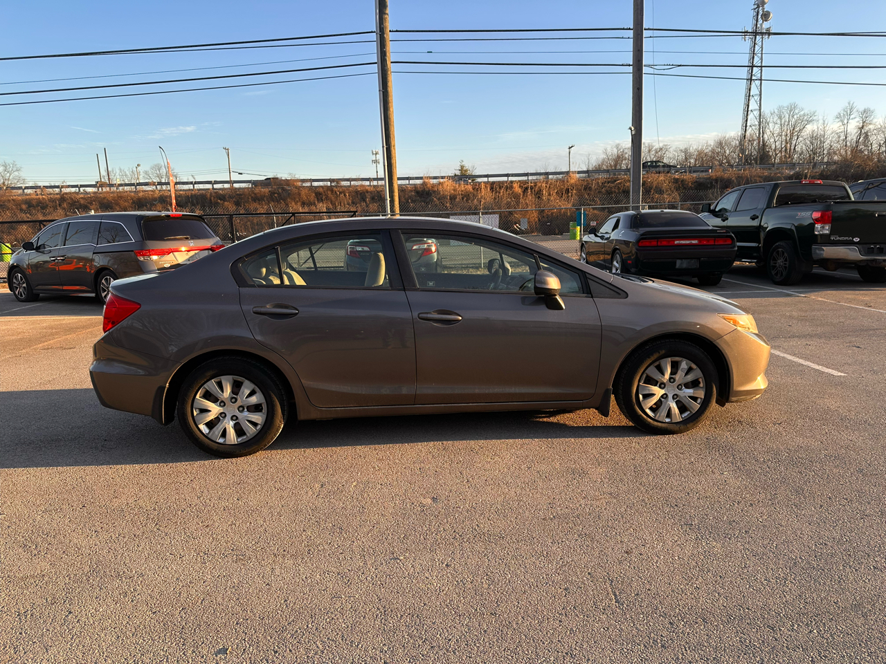 Honda Civic LX Sedan 5-Speed AT 2012