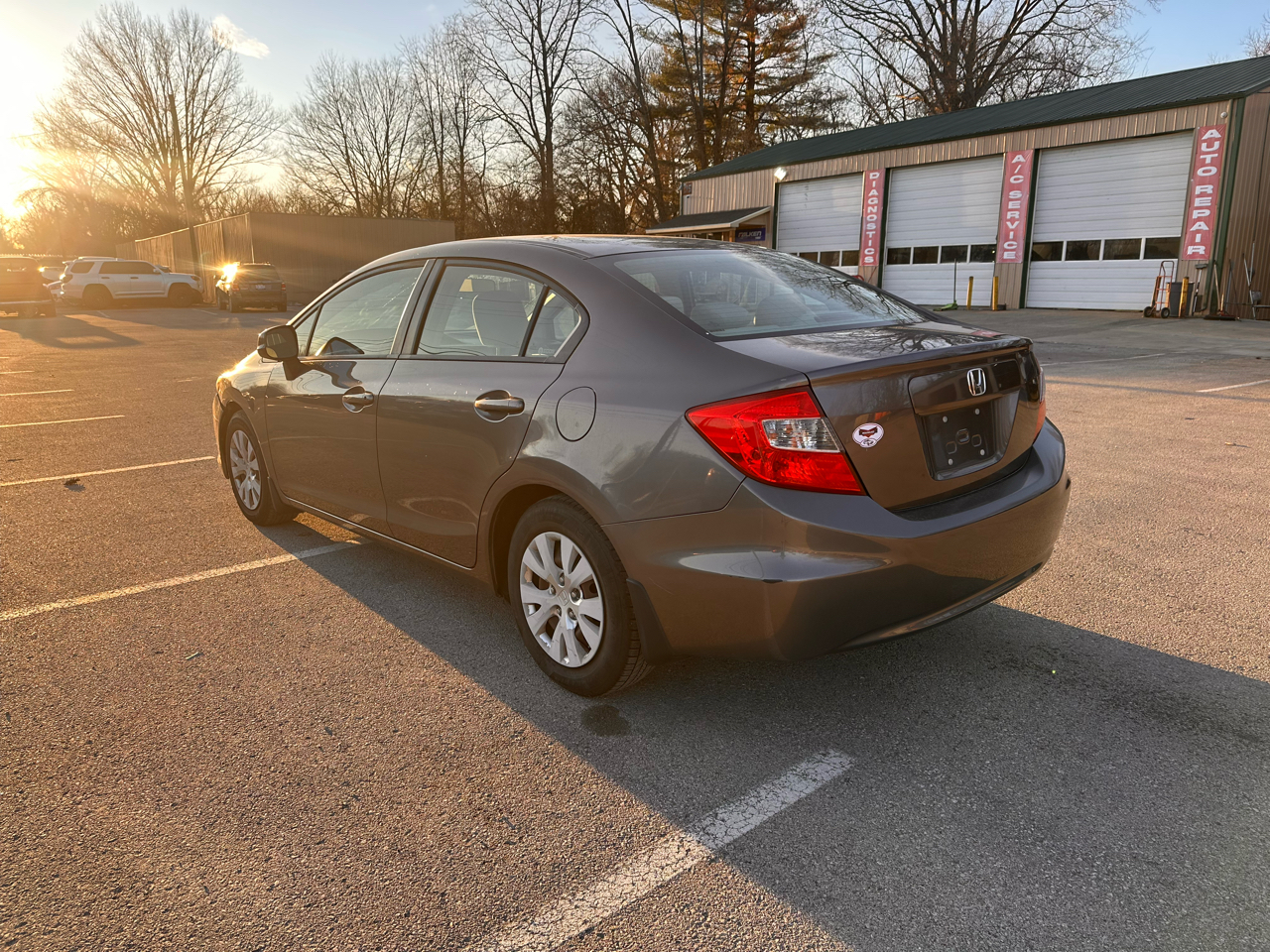 Honda Civic LX Sedan 5-Speed AT 2012