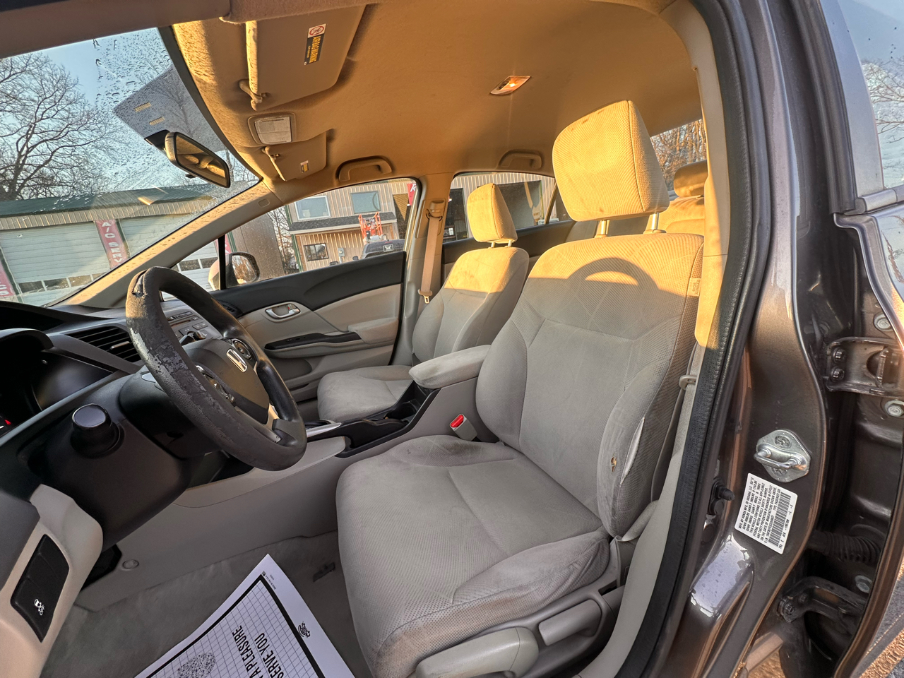 Honda Civic LX Sedan 5-Speed AT 2012