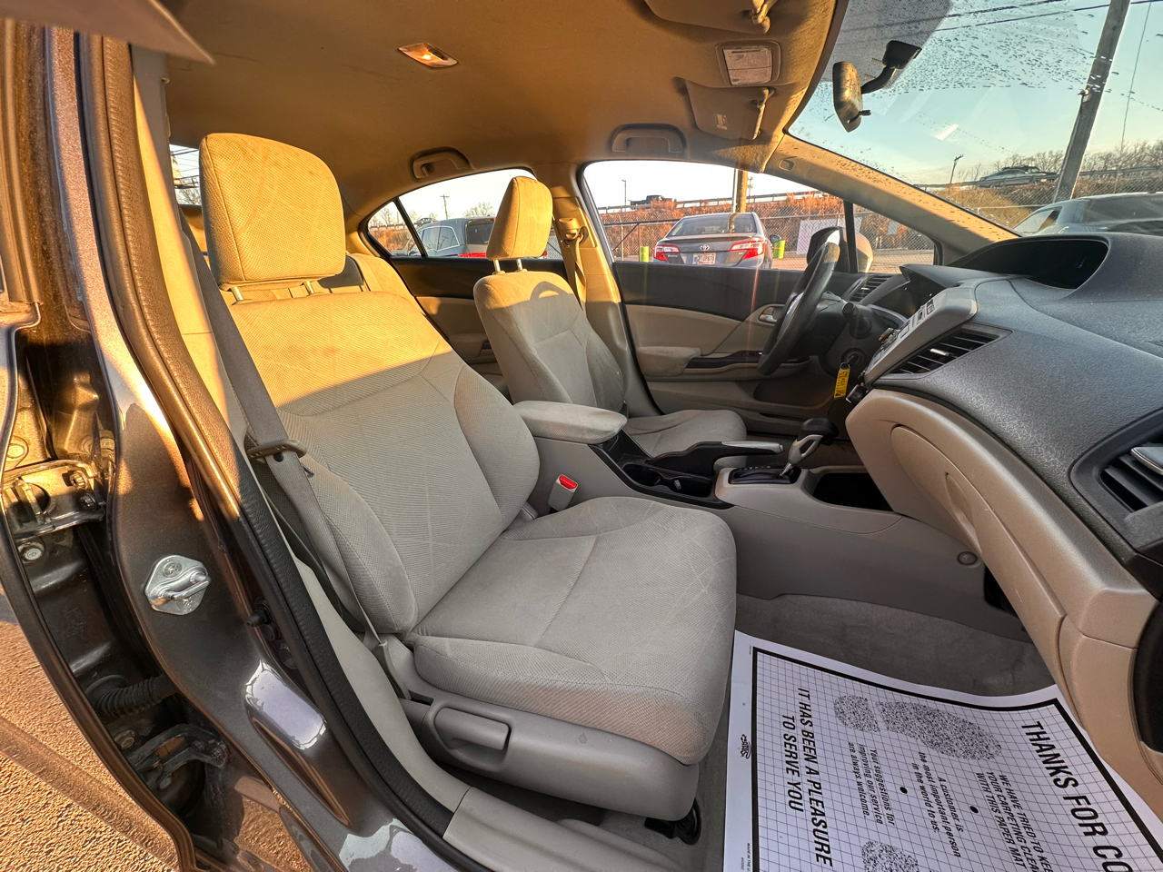 Honda Civic LX Sedan 5-Speed AT 2012