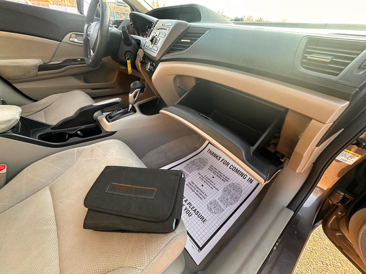 Honda Civic LX Sedan 5-Speed AT 2012