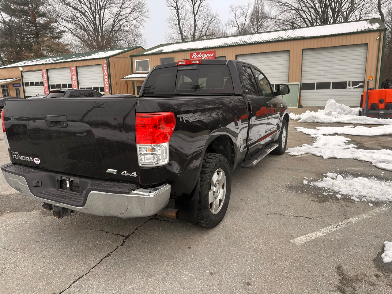 Toyota Tundra SR5 Double Cab 4WD 2011