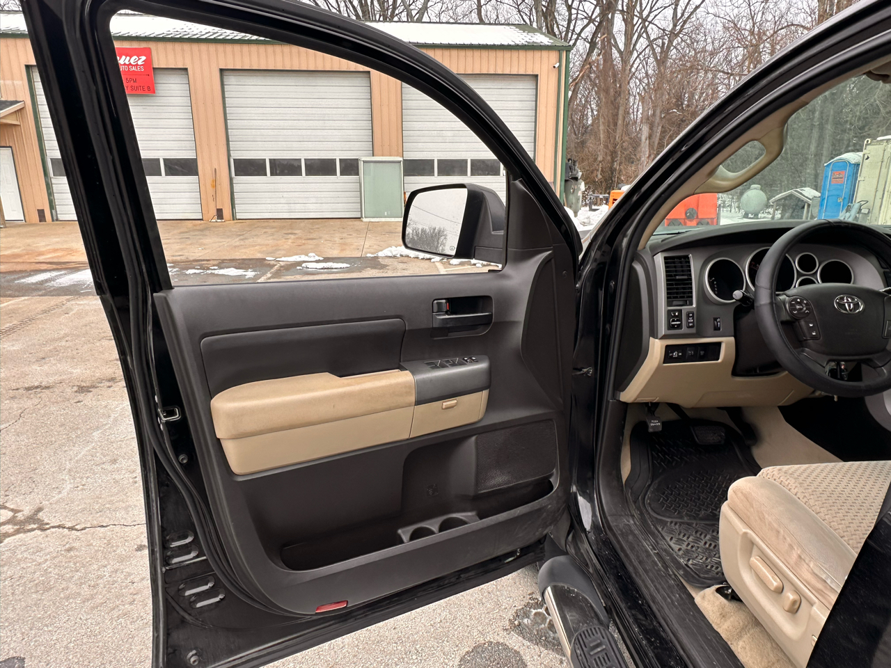 Toyota Tundra SR5 Double Cab 4WD 2011