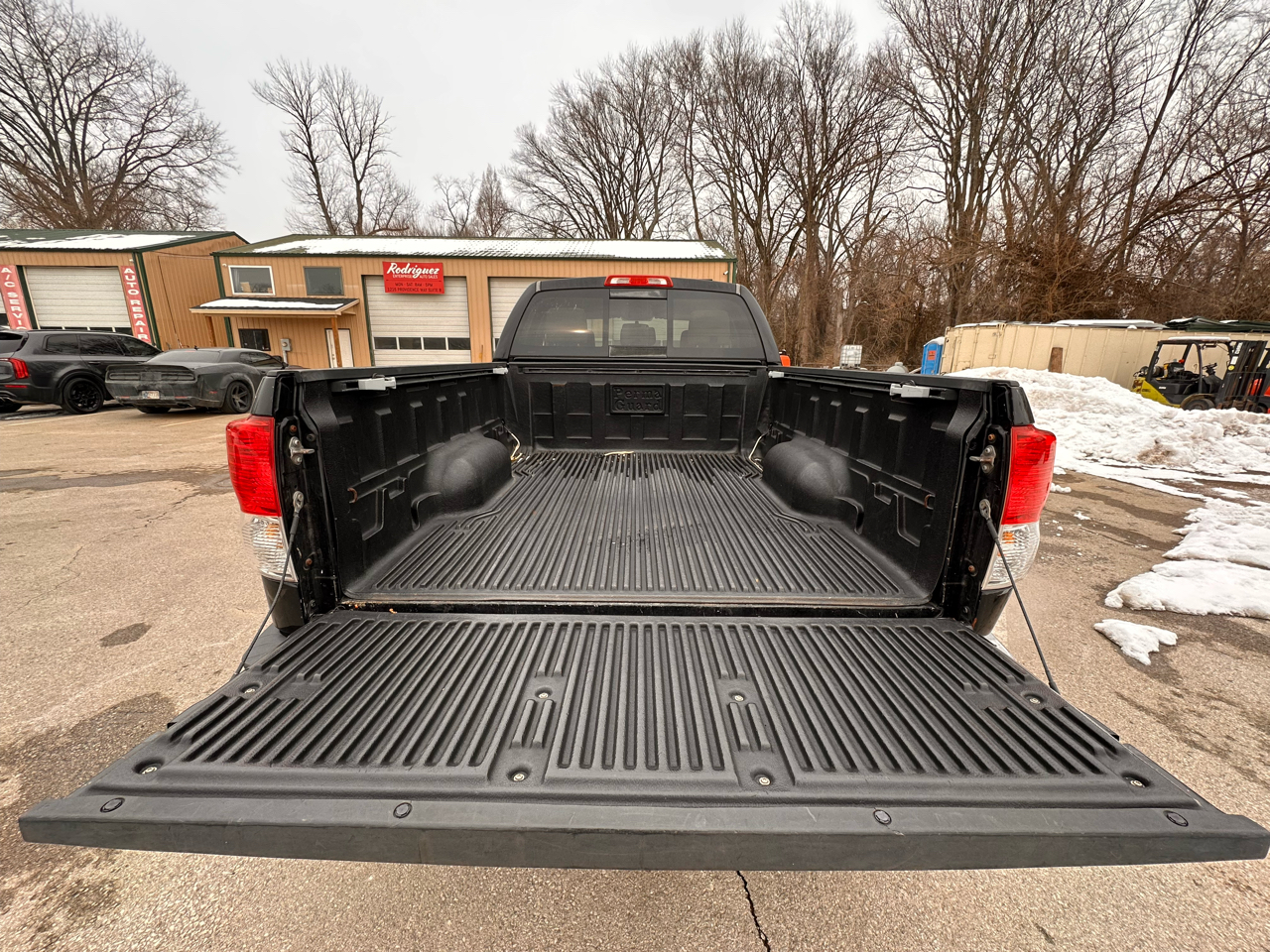Toyota Tundra SR5 Double Cab 4WD 2011