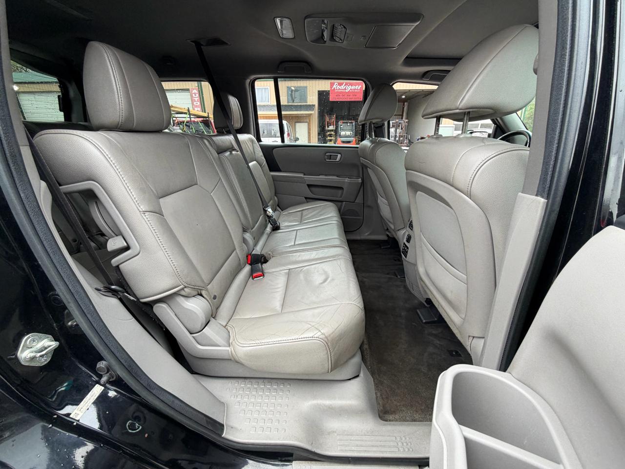 Honda Pilot EX-L 4WD 5-Spd AT with DVD 2013