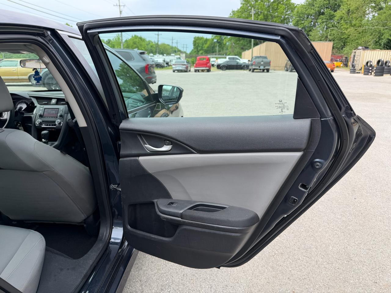 Honda Civic 4dr Sdn LX Auto 2016