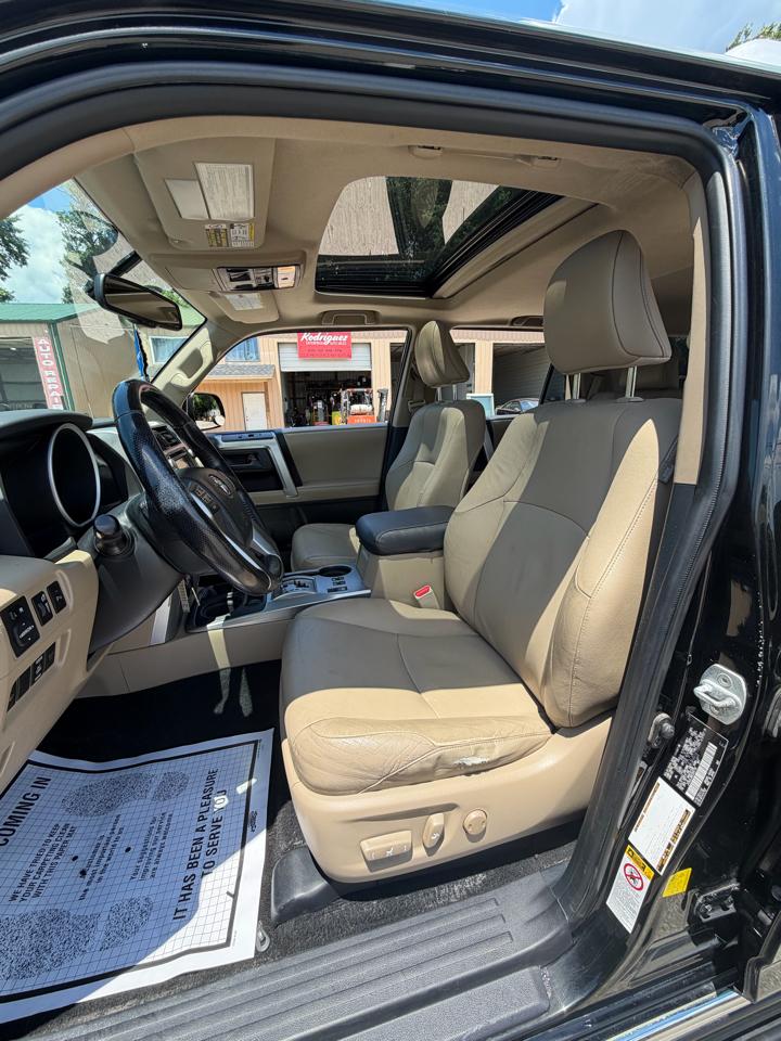 Toyota 4Runner SR5 4WD 2012