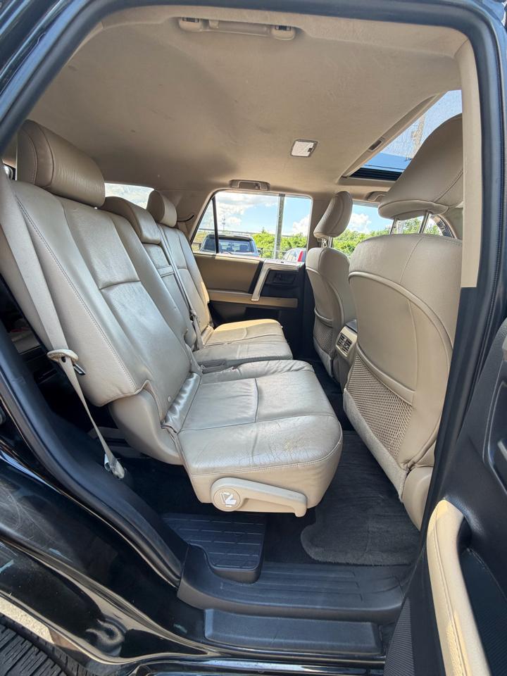 Toyota 4Runner SR5 4WD 2012