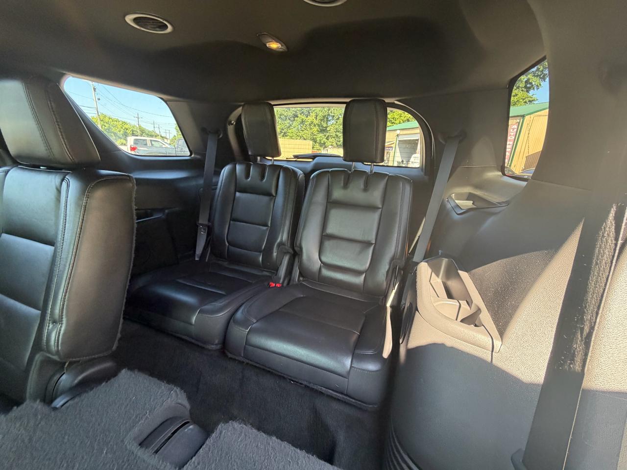 2014 Ford Explorer XLT - Photo 16