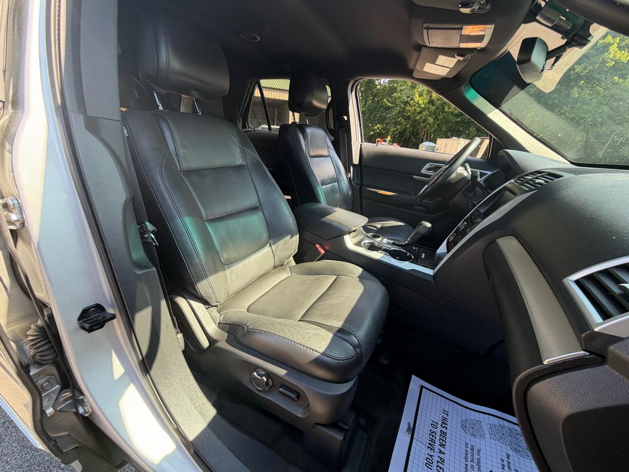 2014 Ford Explorer XLT - Photo 23